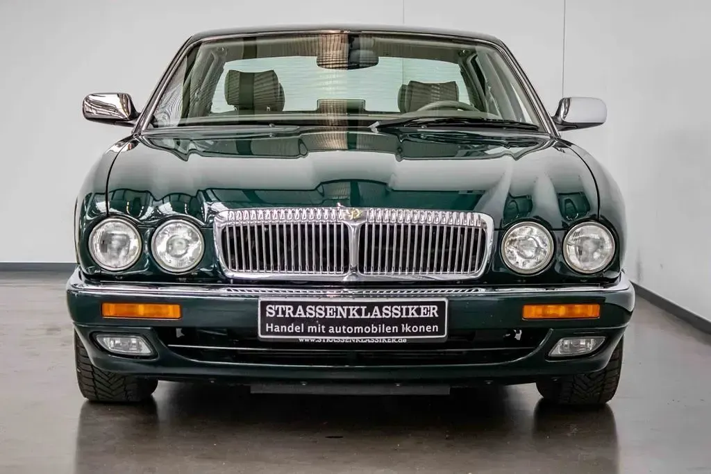 Gebraucht Jaguar XJ12 311 PS (228 kW) 1995 Grün Limousine