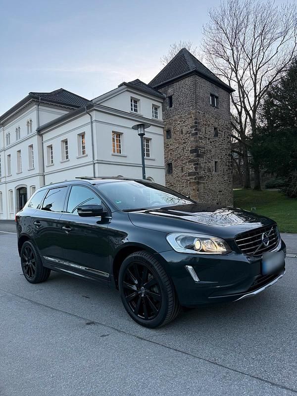 Gebraucht Volvo XC60 Summum 181 PS (133 kW) 2015 Grau SUV