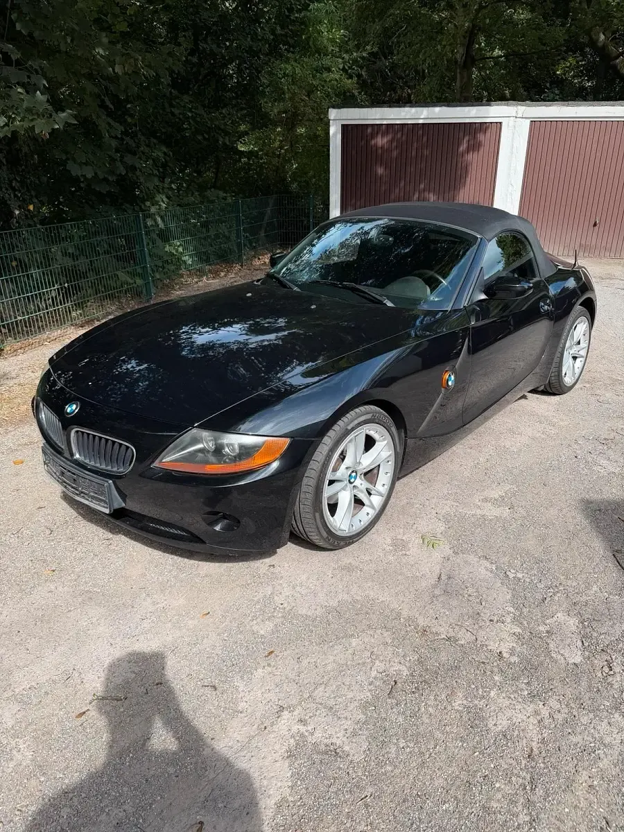 Gebraucht BMW Z4 170 PS (125 kW) 2003 Schwarz Cabrio