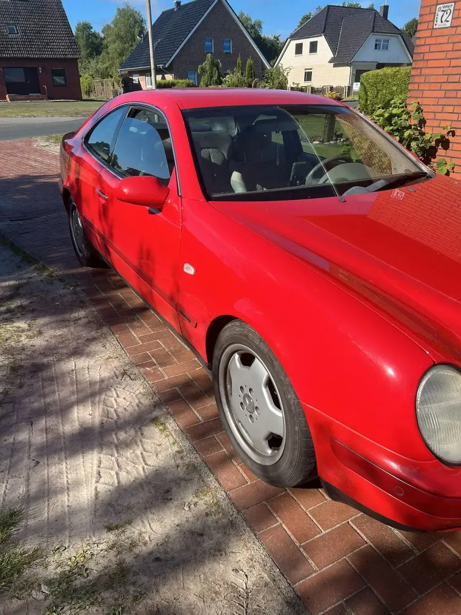 Gebraucht Mercedes CLK320 218 PS (160 kW) 1999 Rot Coupé