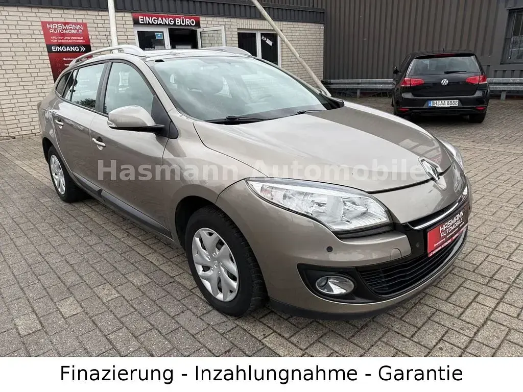 Gebraucht Renault Mégane Expression 110 PS (80 kW) 2012 Beige Limousine