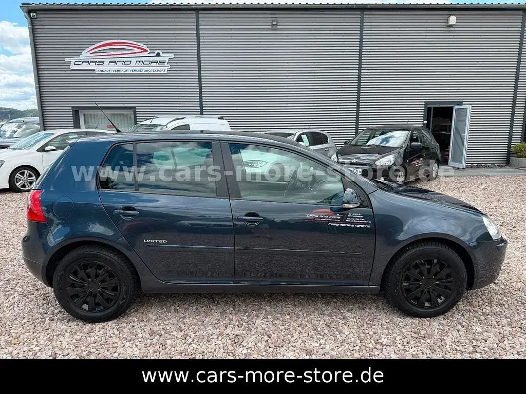 Gebraucht VW Golf V United 122 PS (89 kW) 2007 Blau Kleinwagen