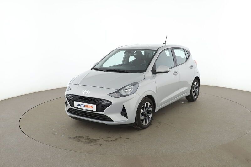 Grau Neu 2024 Hyundai i10 Trend Kleinwagen | 16.220 € (Fairer Preis) - Bild 1/4
