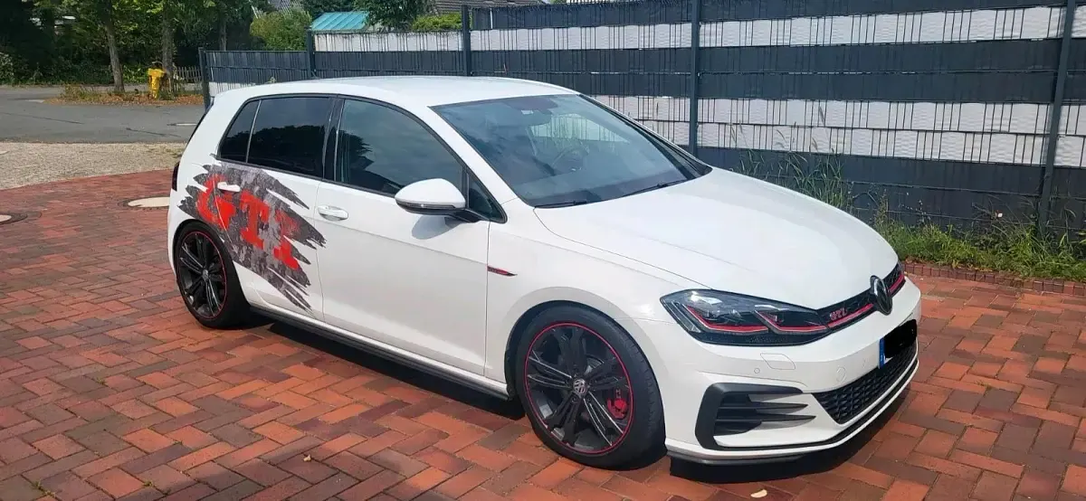 Gebraucht VW Golf VII GTI 245 PS (180 kW) 2020 Weiß Limousine