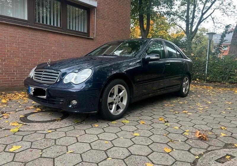 Blau Gebraucht 2006 Mercedes C180 Limousine | 1.800 € (Superpreis) - Bild 1/4