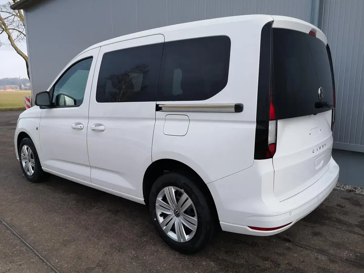 Neu VW Caddy 116 PS (85 kW) 2026 Candyweiß Van / Kleinbus