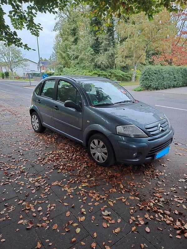 Grau Gebraucht 2007 Citroën C3 Comfort Kleinwagen | 2.500 € (Fairer Preis) - Bild 1/4