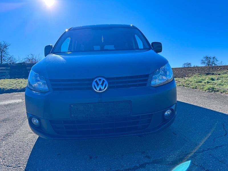 Gebraucht VW Caddy Maxi 102 PS (75 kW) 2010 Grau Van / Kleinbus