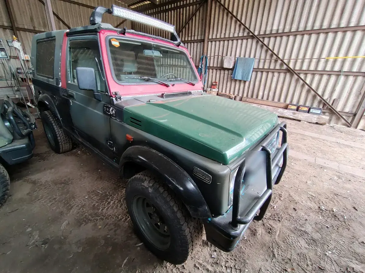 Usata Suzuki Samurai 70 CV (51 kW) 1998 Verde SUV