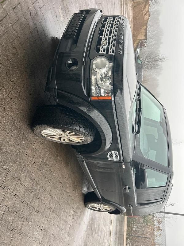 Schwarz Gebraucht 2011 Land Rover Discovery 4 SUV | 9.750 € (Guter Preis) - Bild 1/4