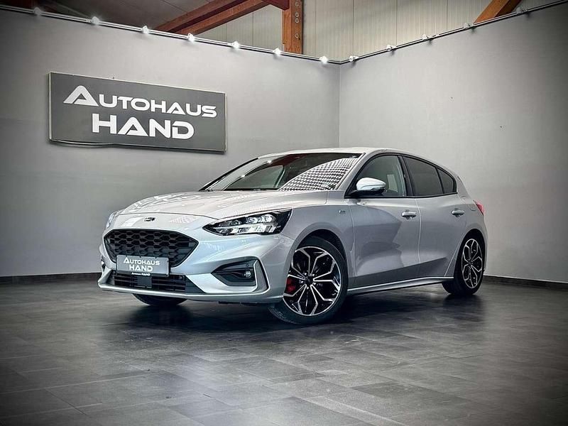 Polarsilber Gebraucht 2020 Ford Focus ST-Line X Limousine | 18.990 € (Guter Preis) - Bild 1/4