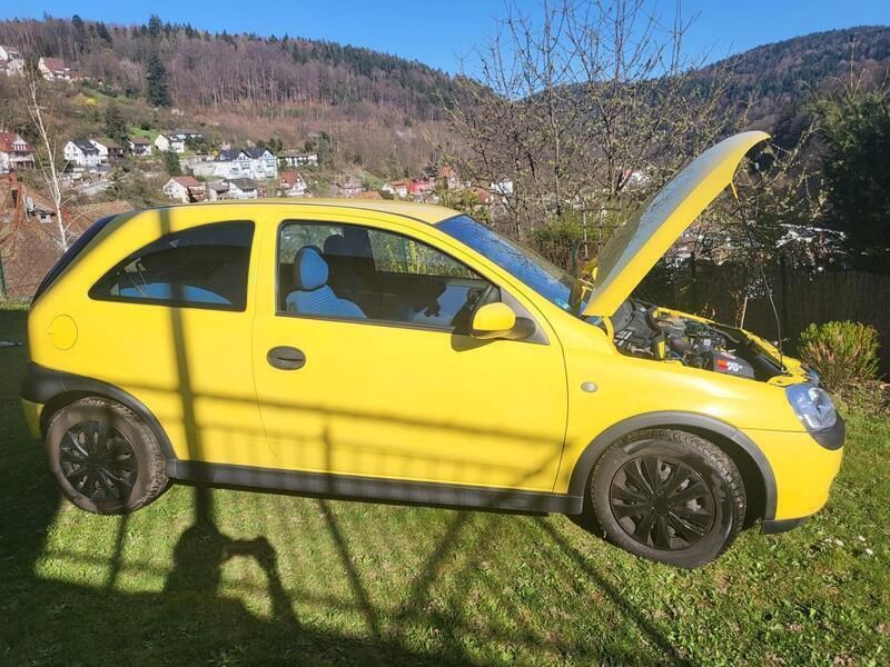 Gelb Gebraucht 2002 Opel Corsa Kleinwagen | 650 € (Guter Preis) - Bild 1/4