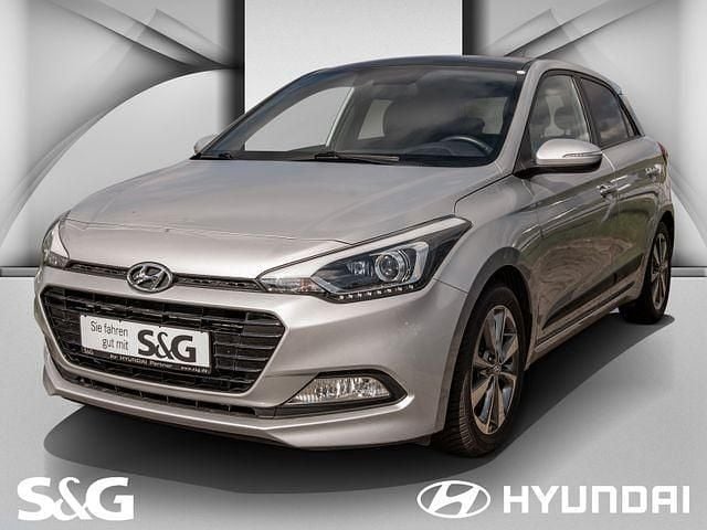 Sleek silver Gebraucht 2018 Hyundai i20 Turbo Limousine | 11.999 € (Fairer Preis) - Bild 1/4