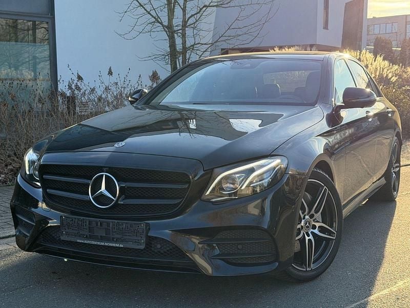 Gebraucht Mercedes E200 AMG line 197 PS (144 kW) 2019 Schwarz Limousine