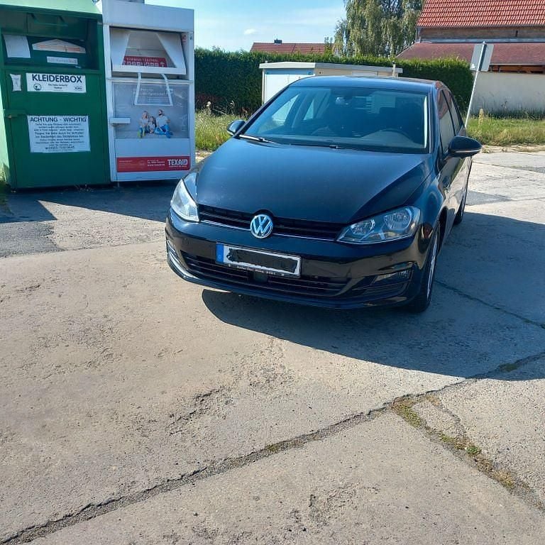 Schwarz Gebraucht 2014 VW Golf VII Cup Limousine | 7.900 € (Guter Preis) - Bild 1/4