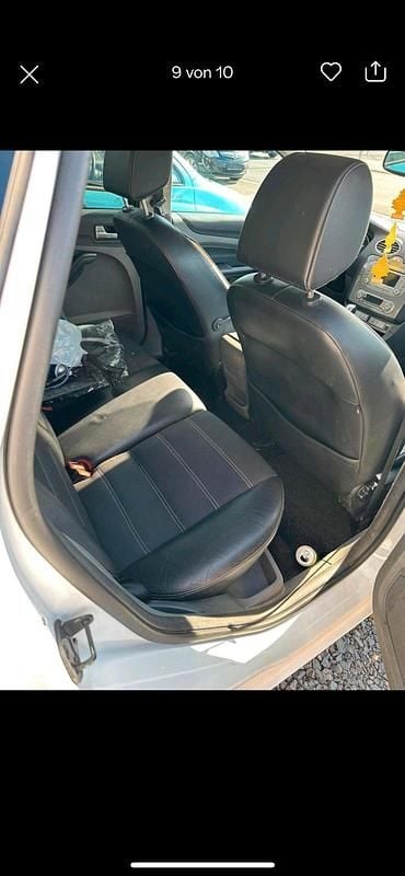 Gebraucht Ford Focus 140 PS (102 kW) 2009 Weiß Kombi