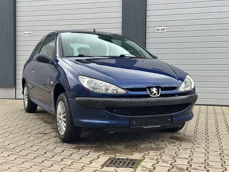 Gebraucht Peugeot 206 60 PS (44 kW) 2004 Blau Limousine