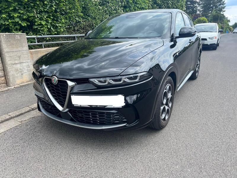 Schwarz Gebraucht 2024 Alfa Romeo Tonale SUV | 23.900 € (Superpreis) - Bild 1/4