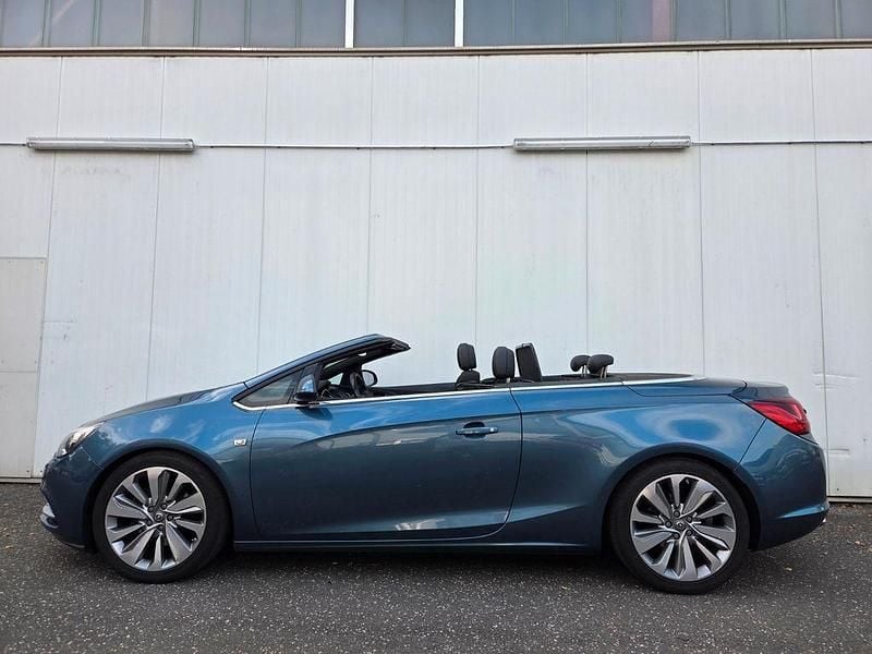 Blau Gebraucht 2015 Opel Cascada Innovation Cabrio | 7.550 € (Superpreis) - Bild 1/4