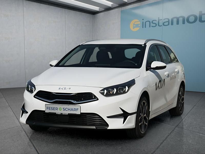 Weiß Neu 2025 Kia Ceed Sportswagon Kombi | 26.999 € (Fairer Preis) - Bild 1/4
