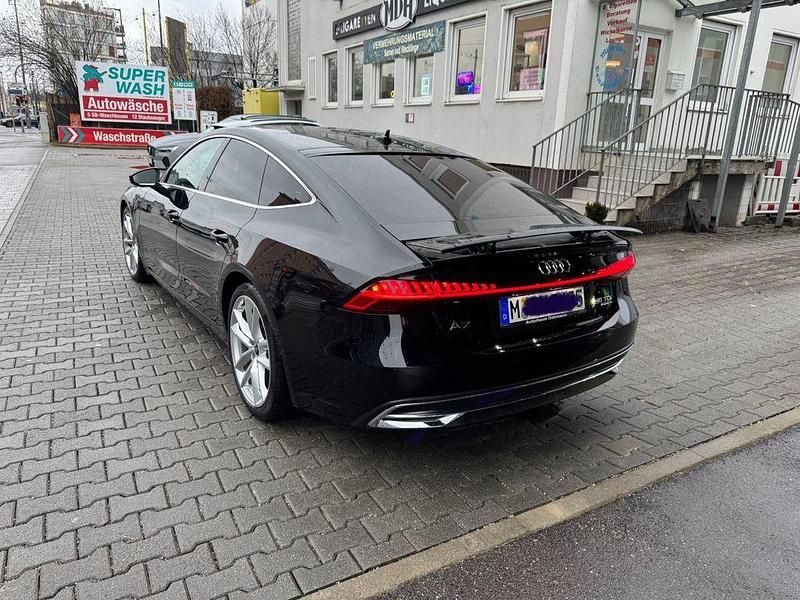 Gebraucht Audi A7 Ambiente 245 PS (180 kW) 2022 Schwarz Limousine