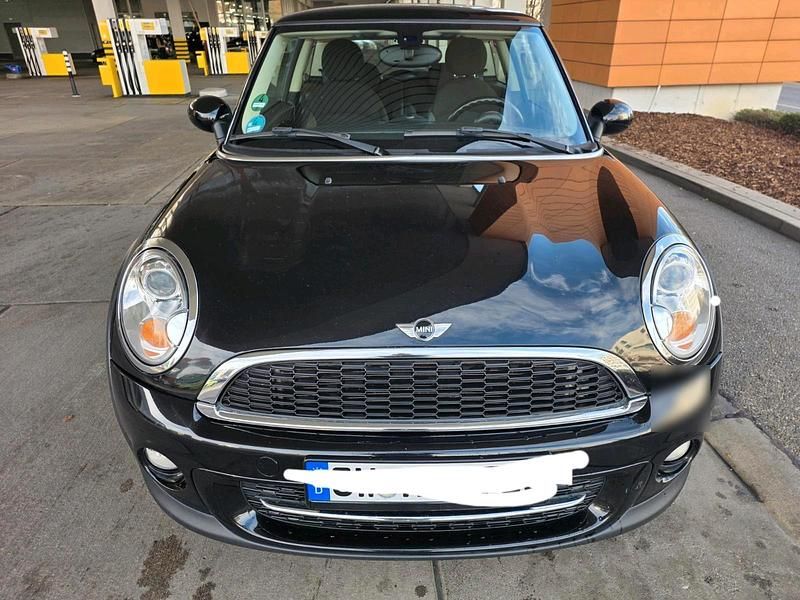 Second-hand Mini Cooper D 110 CP (80 kW) 2013 Negru Hatchback