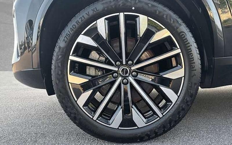 Second-hand Volvo XC90 Plus 455 CP (334 kW) 2025 Negru SUV