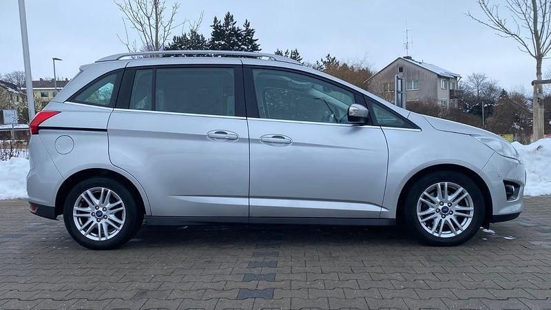 Silber Gebraucht 2015 Ford Grand C-Max Titanium Van / Kleinbus | 5.450 € (Superpreis) - Bild 1/4