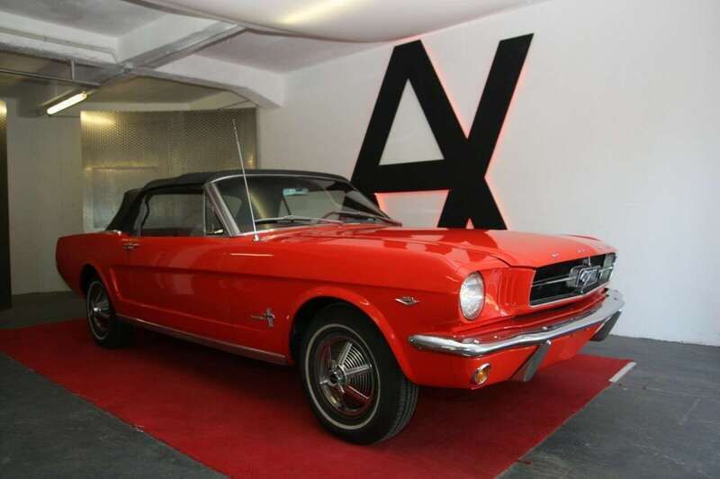 Rot Gebraucht 1964 Ford Mustang Cabrio | 64.490 € - Bild 1/4