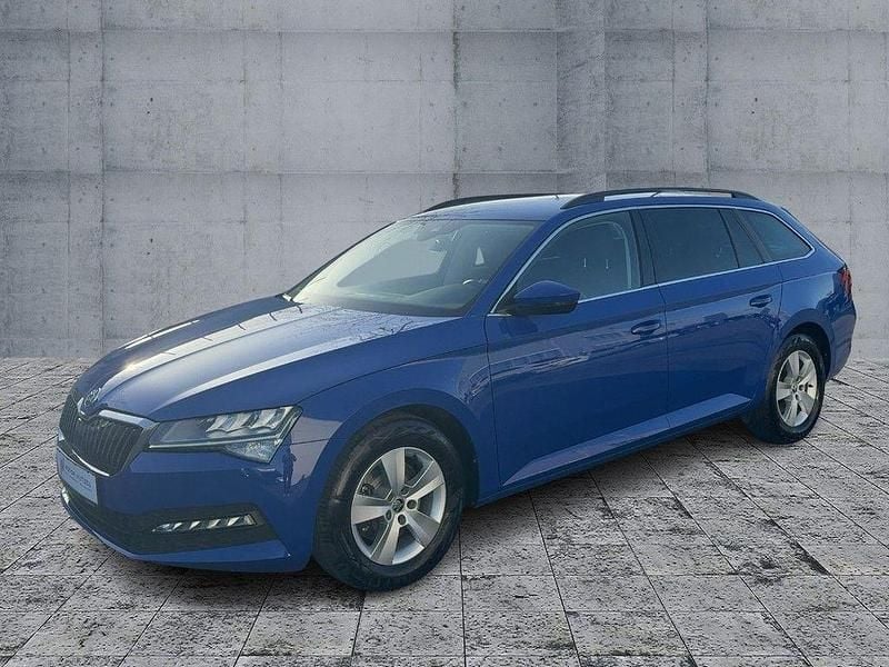 Gebraucht Skoda Superb Ambition 150 PS (110 kW) 2023 Energyblau Kombi