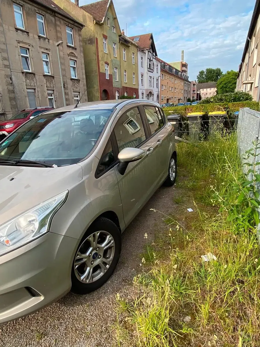 Gebraucht Ford B-MAX 101 PS (74 kW) 2014 Gold Van / Kleinbus