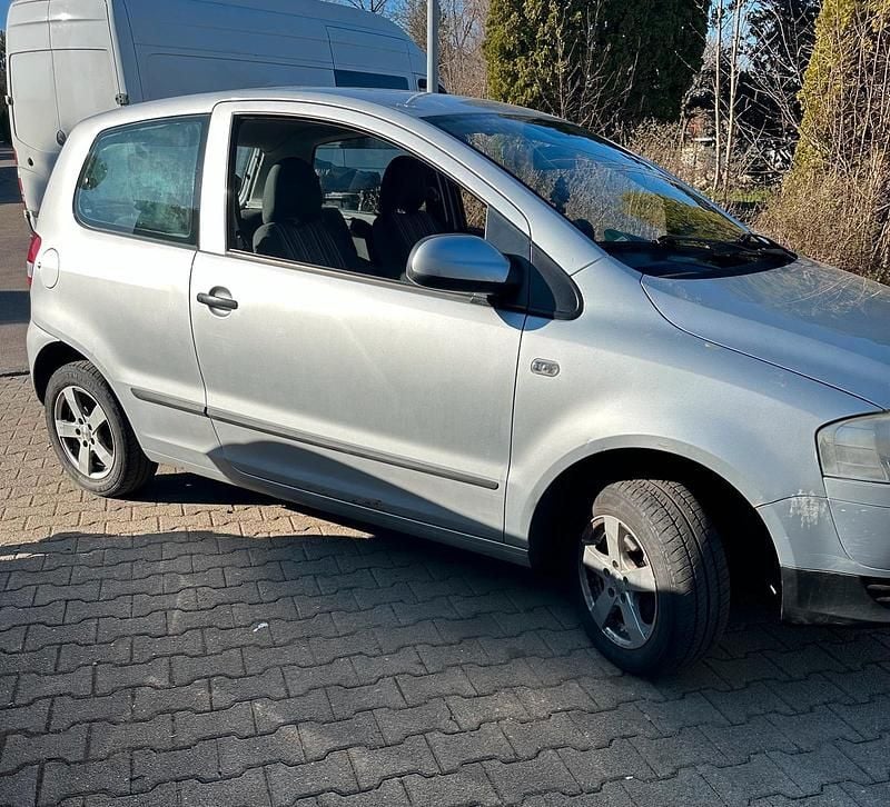 Second-hand VW Fox 40 CP (29 kW) 2005 Gri Hatchback