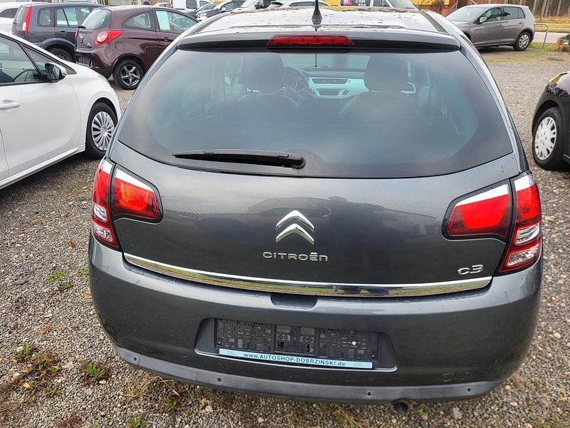 Gebraucht Citroën C3 SELECTION 68 PS (50 kW) 2014 Blau Kleinwagen