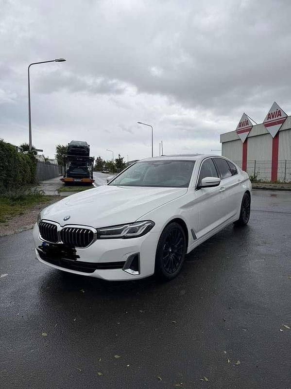 Gebraucht BMW 530 Luxury Line 286 PS (210 kW) 2021 Limousine