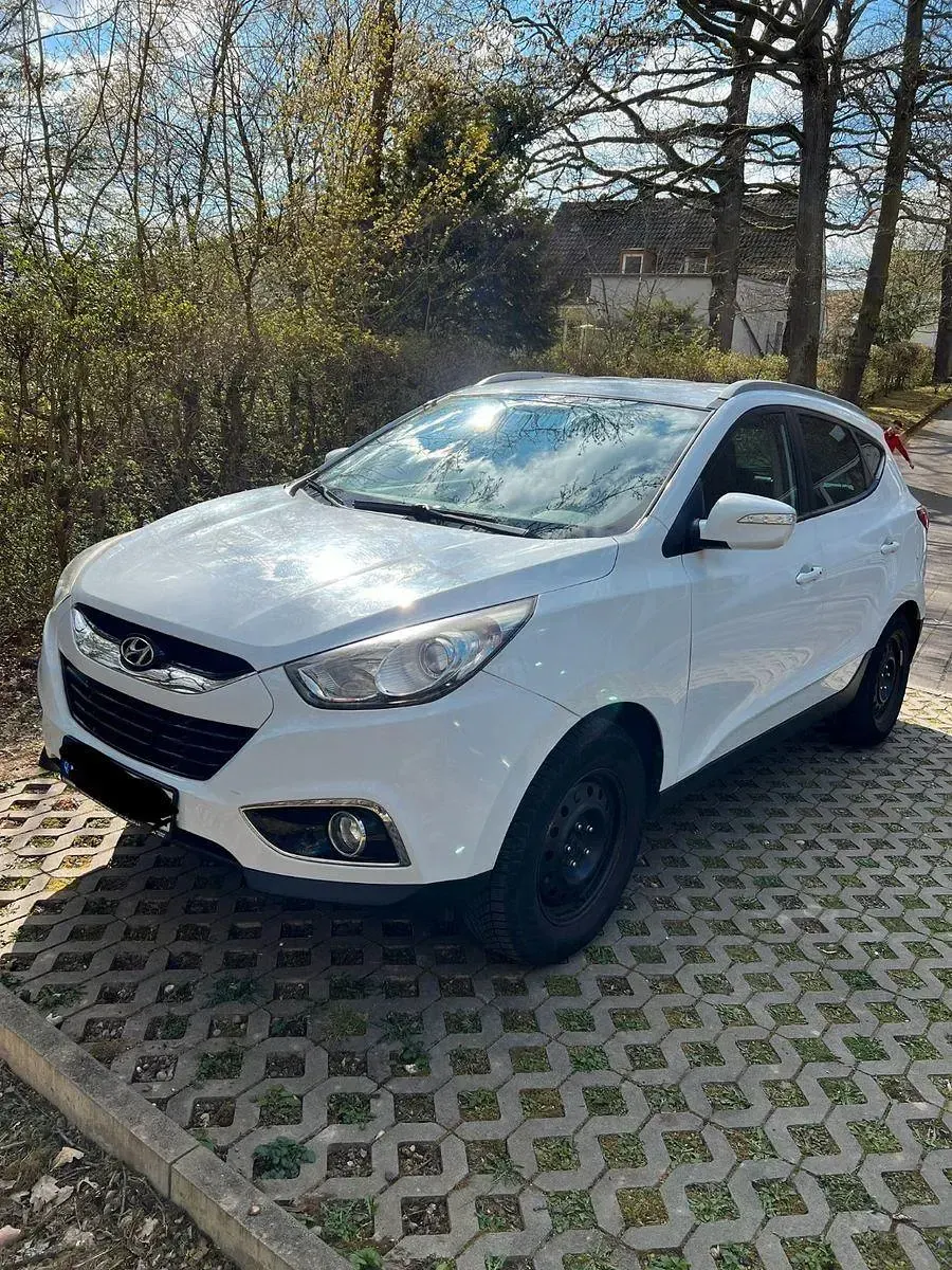 Gebraucht Hyundai ix35 Style 163 PS (119 kW) 2011 Weiß SUV