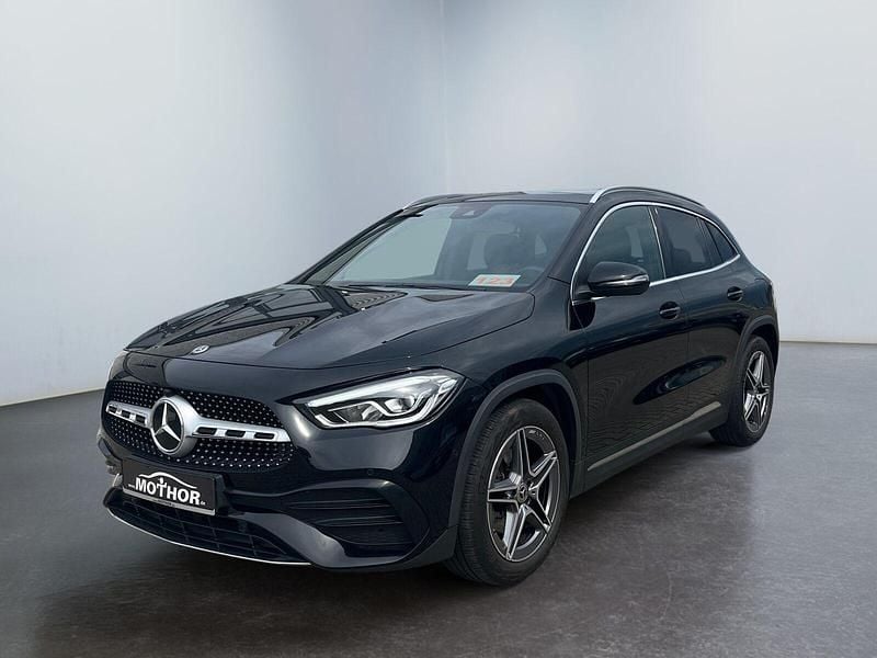Kosmosschwarz metalliclack Gebraucht 2022 Mercedes GLA250 AMG line SUV | 44.574 € - Bild 1/4