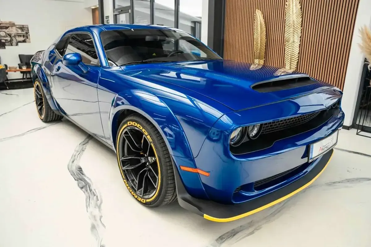 Używany Dodge Challenger 377 KM (277 kW) 2021 Niebieski Coupe