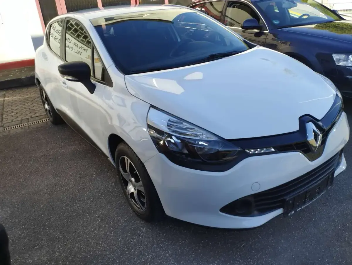Gebraucht Renault Clio LIMITED 73 PS (53 kW) 2015 Other Kleinwagen