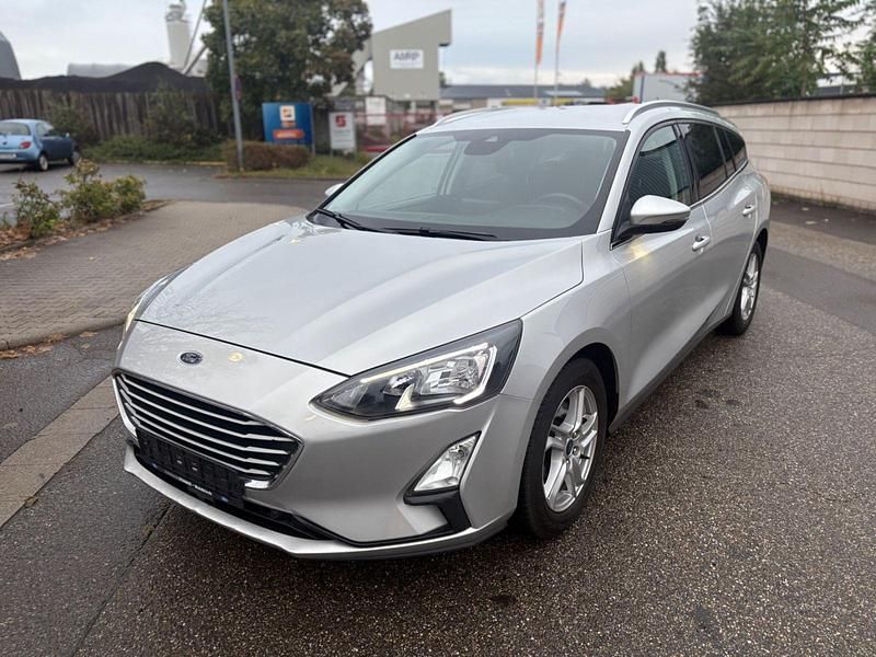 Silber Gebraucht 2020 Ford Focus Kombi | 10.999 € (Guter Preis) - Bild 1/4