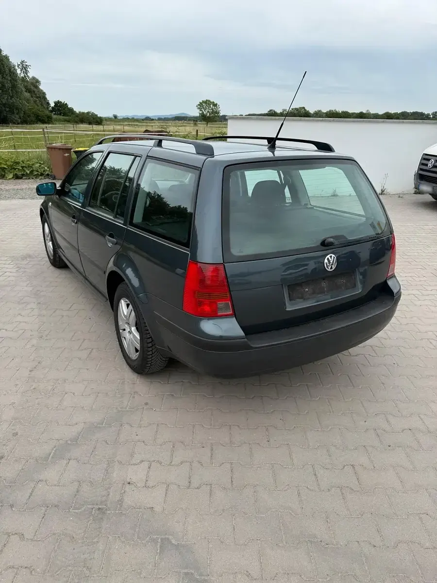 Gebraucht VW Golf IV Edition 105 PS (77 kW) 2002 Grau Kombi