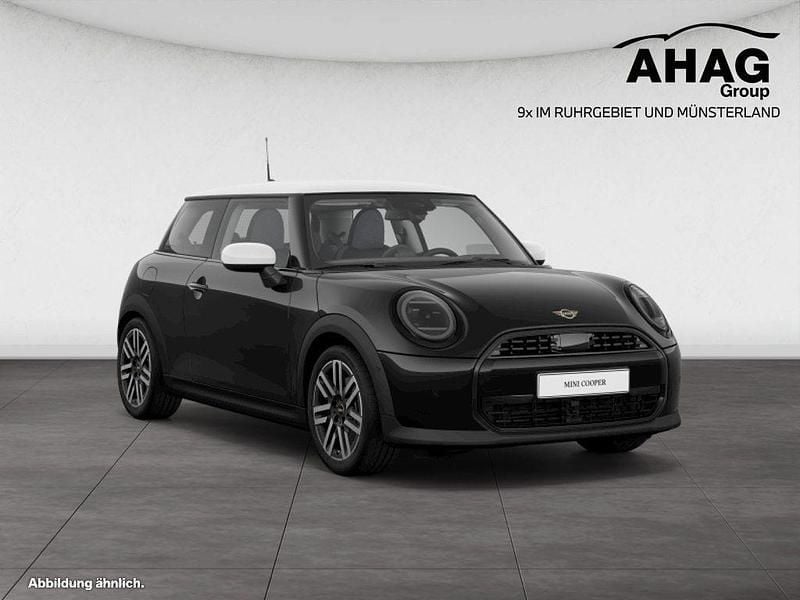 Second-hand Mini Cooper 114 kW (156 CP) 2025 Negru Hatchback