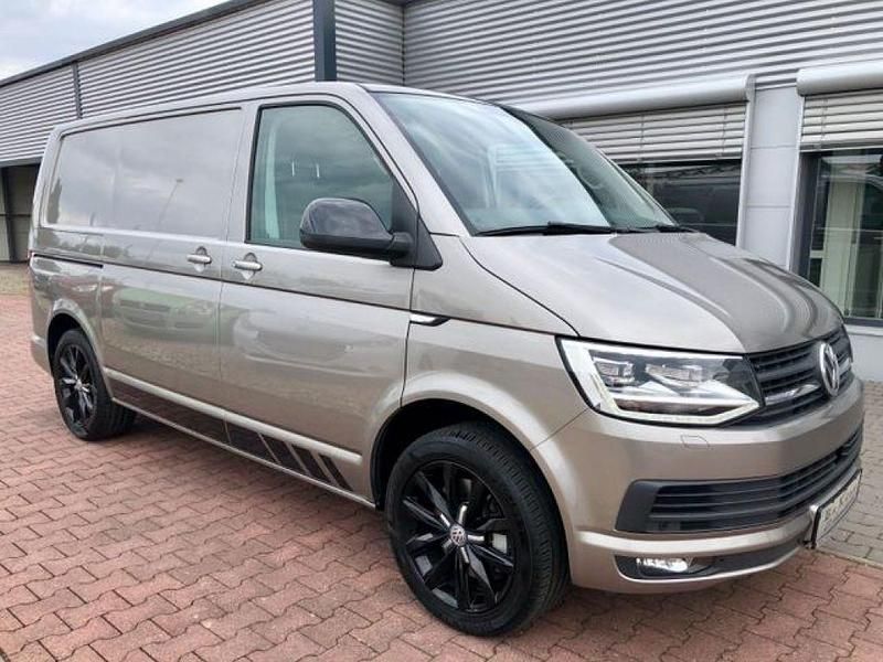 Mojavebeige (metallic) Gebraucht 2019 VW T6.1 Van | 18.999 € - Bild 1/4