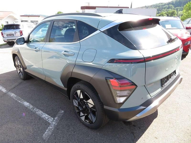 Gebraucht Hyundai Kona Trend 105 PS (77 kW) 2024 Mirage green SUV
