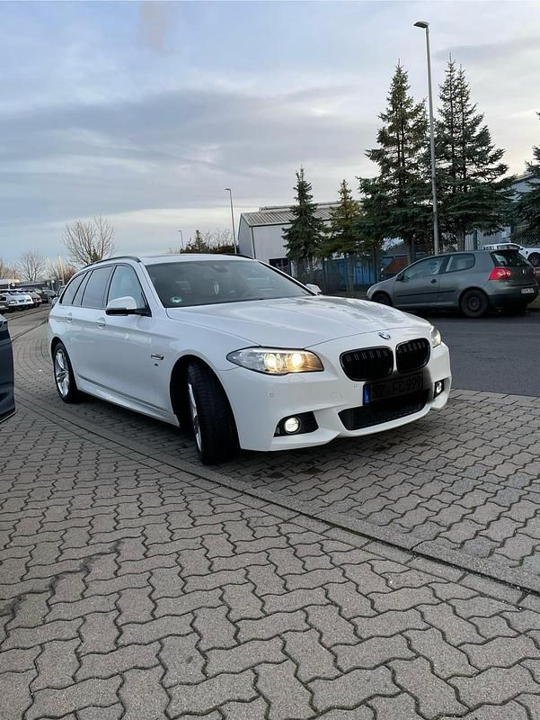 Brugt BMW 530 258 HK (189 kW) 2015 Hvid Stationcar