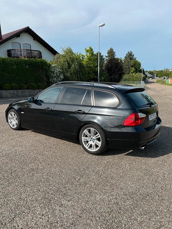 Gebraucht BMW 320 M Sport 163 PS (119 kW) 2006 Schwarz Kombi