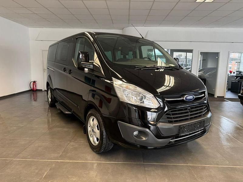Gebraucht Ford Tourneo Titanium 170 PS (125 kW) 2017 Schwarz Van / Kleinbus