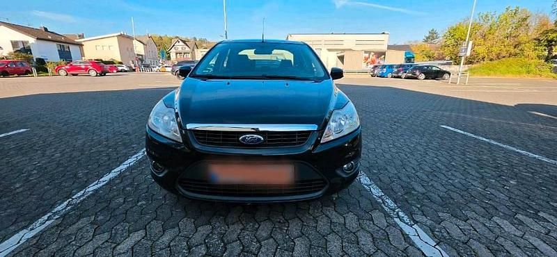 Używany Ford Focus 110 KM (80 kW) 2008 Czarny Sedan/Limuzyna