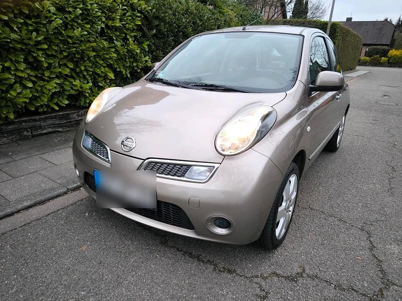 Gebraucht Nissan Micra 65 PS (47 kW) 2010 Gold Kleinwagen