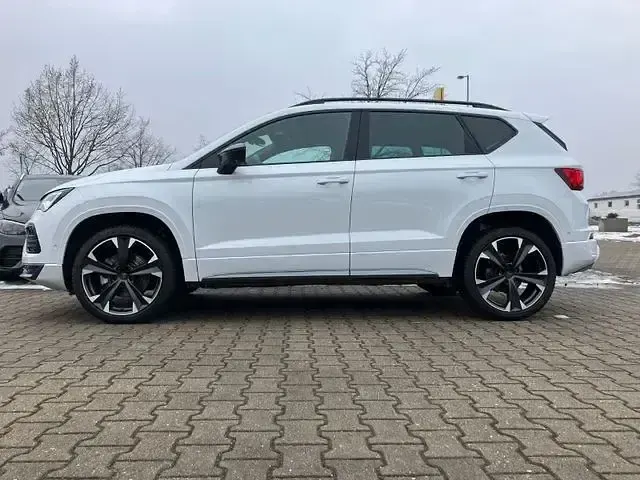 Usata Cupra Ateca 150 CV (110 kW) 2024 Bianco SUV