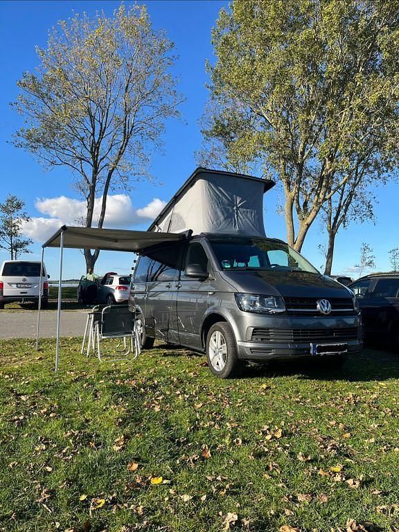Grau Gebraucht 2016 VW T6 Beach Van | 28.300 € (Teuer) - Bild 1/4